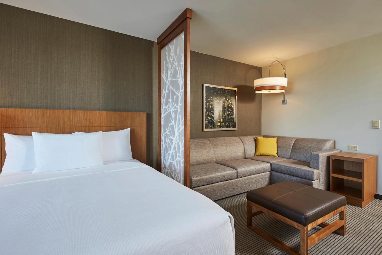 Hyatt Place Toronto/Mississauga Centre Экстерьер фото